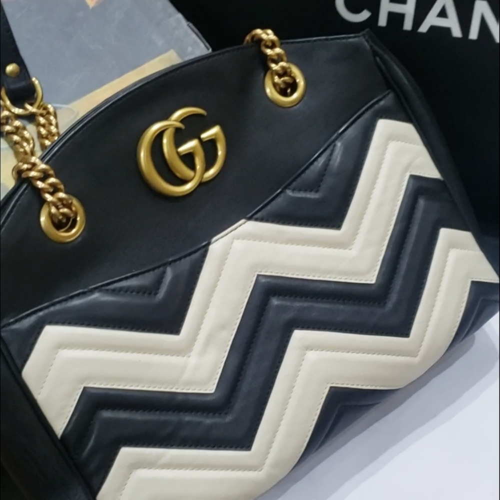 GUCCI MARMONT MATELASSE MEDIUM TOTE